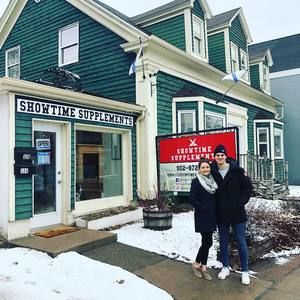 Meet your Posher, Curtis